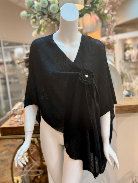 Bermuda Sail with Removable Flower Pin