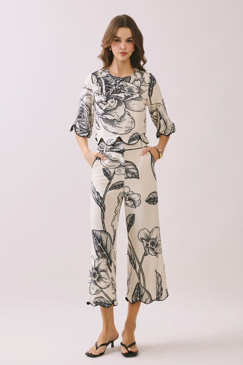 Scalloped Hem Floral Top